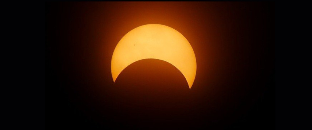 Sonnenfinsternis_Pixabay_Doinkster_Titel